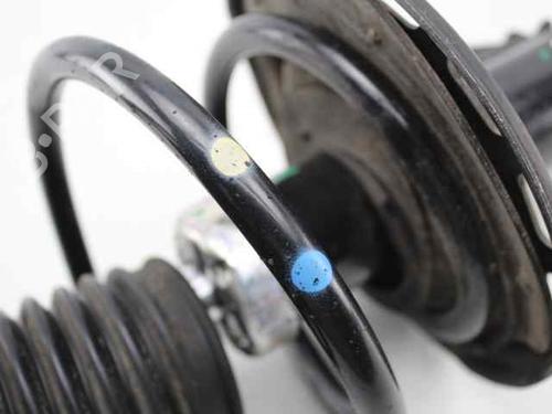 Right front shock absorber TOYOTA AURIS (_E18_) 1.8 Hybrid (ZWE186_, ZWE186R) | BP19242239M17 