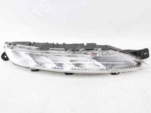 Right daytime light CITROËN C4 Picasso II 1.6 HDi / BlueHDi 115 | BP37186876C103 - Image 2