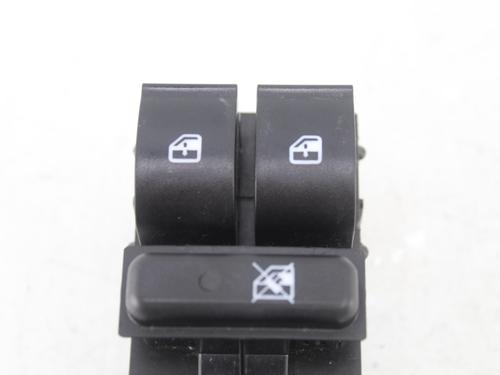 Left front window switch FIAT 500L (351_, 352_) 1.3 D Multijet (199.LYM11, 199.LYM1A) | BP40554542I27 - Image 3