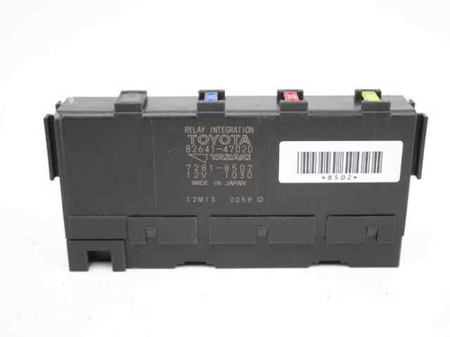 Used Fuse box TOYOTA YARIS (_P9_) 1.33 VVT-i (NSP90_, NSP90R) (99 hp) 19230447