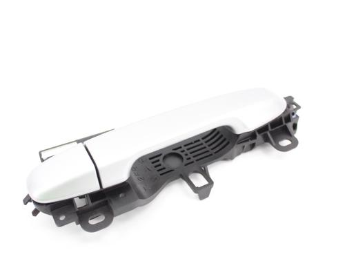 Used Front right exterior door handle TOYOTA AURIS (_E18_) 1.4 D-4D (NDE180_, NDE180R) (90 hp) 19209566