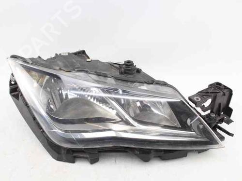 Used Right headlight Right headlight 39012656 39012656