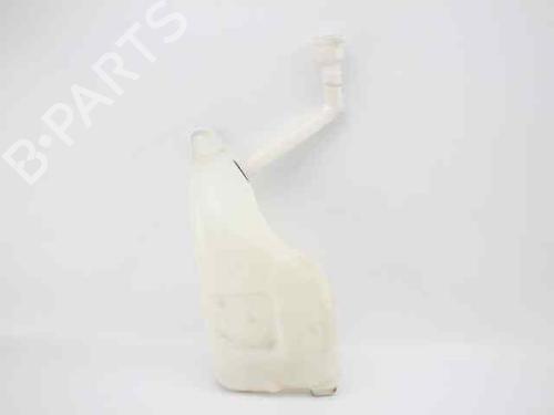 Used Windscreen washer tank RENAULT MEGANE III Grandtour (KZ0/1) 1.5 dCi (KZ09, KZ0D, KZ1G, KZ29, KZ14, KZ1W, KZ10, KZ1F,... (110 hp) 19235874