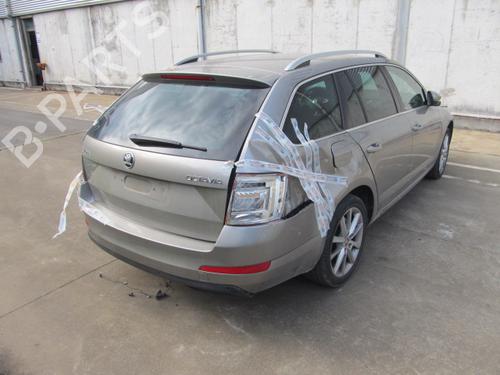 Frontplate/Frontkurv SKODA OCTAVIA III Combi (5E5, 5E6) 1.6 TDI | BP25828333C72 