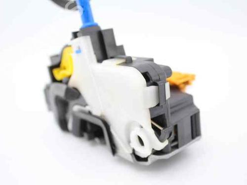Front left lock OPEL ASTRA J Sports Tourer (P10) 1.7 CDTI (35) | BP20314797C98 