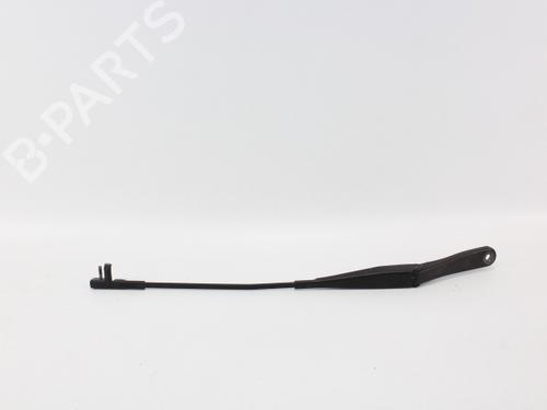 Used Front windshield wiper arm OPEL ASTRA H GTC (A04) 1.3 CDTI (L08) (90 hp) 19203735