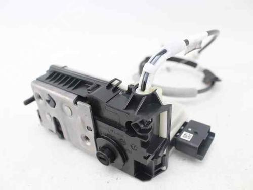 Højre bagtil lås Højre bagtil lås PEUGEOT 208 I (CA_, CC_) 1.2 VTI 82 (82 hp) 33836726 33836726