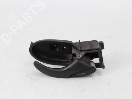 Højre bagtil invendig håndtag FORD FOCUS I (DAW, DBW) 1.4 16V (75 hp) 19206288