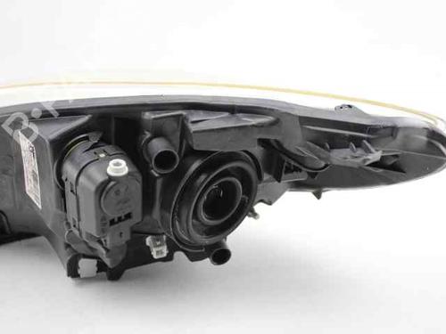 Right headlight PEUGEOT 107 (PM_, PN_) 1.0 | BP19241872C29 