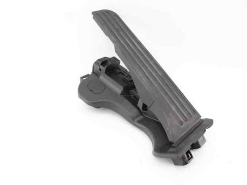 Pedal VW PASSAT B6 (3C2) 1.6 TDI (105 hp) 31576535