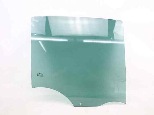 rear-right-door-window-renault-clio-iii-br01-cr01-2005-2006-2007-2008-2009-2010-2011-2012-2013-2014-37455966 main image