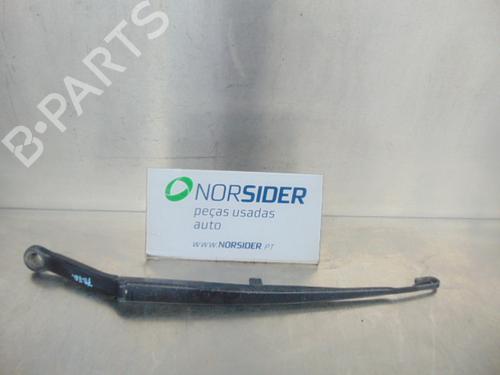 Used Front windshield wiper arm BMW 3 Touring (E46) 330 d (184 hp) 19200628