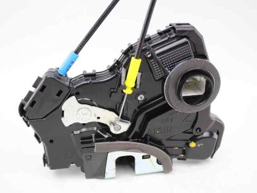 Front right lock TOYOTA AURIS (_E18_) 1.8 Hybrid (ZWE186_, ZWE186R) | BP19242208C97 