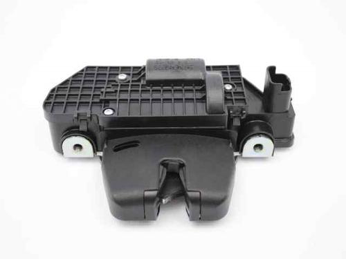 Used Tailgate lock PEUGEOT 208 II (UB_, UP_, UW_, UJ_) 1.2 PureTech 75 (75 hp) 19640053