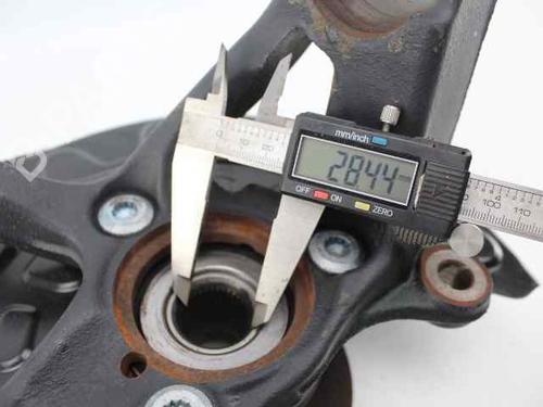 Left front steering knuckle SKODA OCTAVIA III Combi (5E5, 5E6) 1.6 TDI | BP29761067M25 