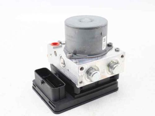 Used ABS pump ABS pump FIAT 500L (351_, 352_) 1.6 D Multijet (199LYD1B) (105 hp) 33059982 33059982