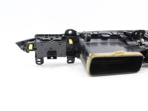 Air vent TOYOTA AURIS (_E18_) 1.4 D-4D (NDE180_, NDE180R) | BP19209542I21 