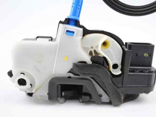 Front right lock OPEL ASTRA J (P10) 1.6 (68) | BP19236415C97 
