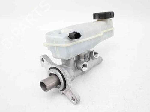 Used Brake master cylinder RENAULT MEGANE III Grandtour (KZ0/1) 1.5 dCi (KZ0C, KZ1A) (90 hp) 19243402