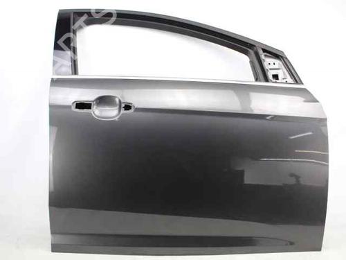 right-front-door-ford-focus-iii-2010-2011-2012-2013-2014-2015-2016-2017-2018-2019-2020-37455873 main image