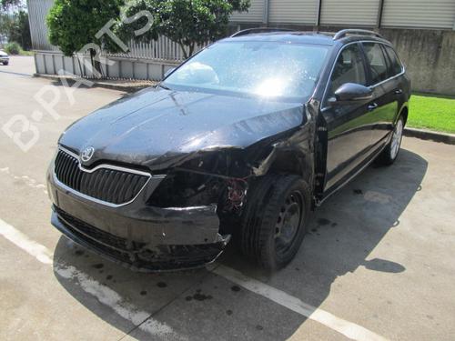 Used Parts SKODA OCTAVIA III Combi (5E5, 5E6) 1.6 TDI (115 hp) 4270840