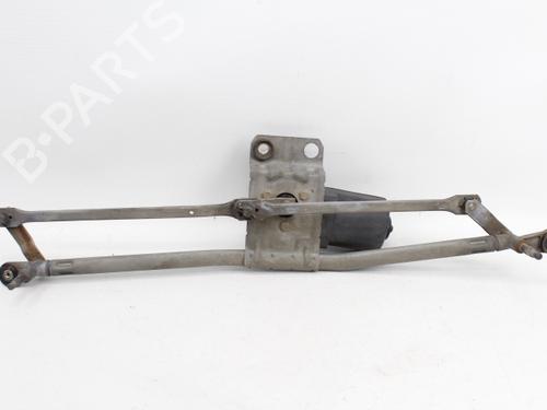 Used Front wiper motor RENAULT CLIO I (B/C57_, 5/357_) 1.9 D (65 hp) 19206943