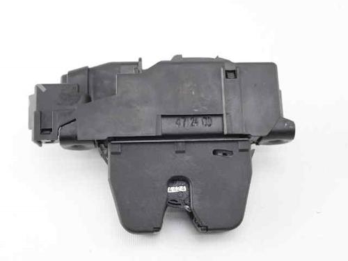 Used Tailgate lock OPEL CORSA F (P2JO) 1.2 MHEV (101 hp) 32653672