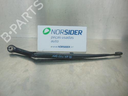 Used Front windshield wiper arm BMW 3 Touring (E46) 320 d (150 hp) 19196490