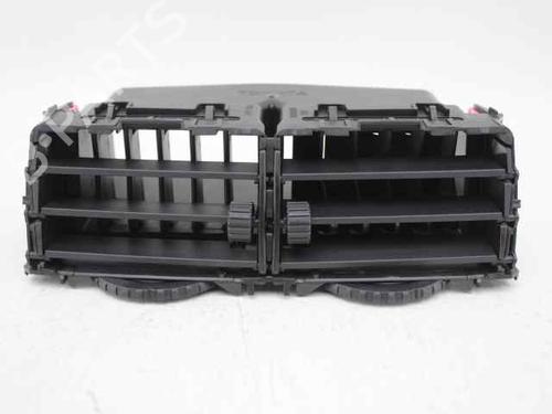 Used Air vent TOYOTA YARIS (_P9_) 1.4 D-4D (NLP90_, NLP90R) (90 hp) 19244526