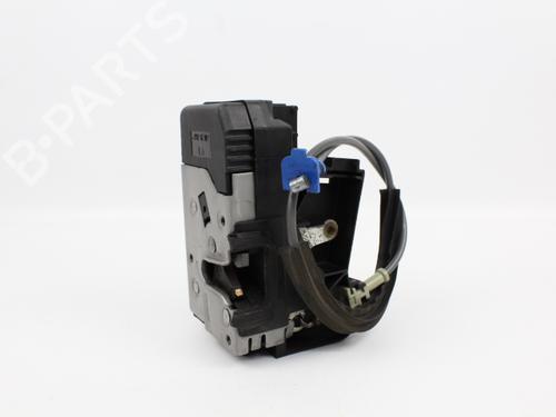 Front left lock OPEL ZAFIRA A MPV (T98) 2.0 DI 16V (F75) | BP19205653C98 