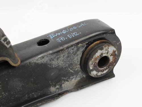 Right front suspension arm TOYOTA HIACE IV Bus (_H1_) 2.4 D (LH100, LH110, LH104, LH114) | BP21198301M13 