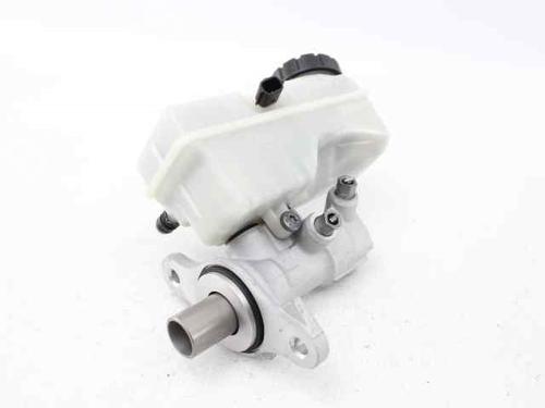 Used Brake master cylinder RENAULT CLIO IV Grandtour (KH_) 1.5 dCi 90 (KHN3, KHN4) (90 hp) 28504912
