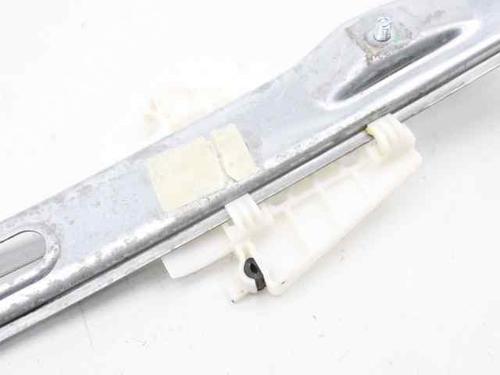 Elevalunas trasero izquierdo MITSUBISHI COLT VI (Z3_A, Z2_A) 1.1 (Z31A, Z32A) | BP30048196C24 