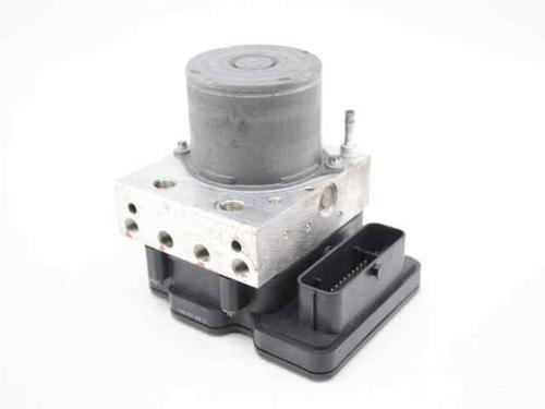 Used ABS pump TOYOTA VERSO (_R2_) 1.6 (ZGR20_, ZGR20R) (132 hp) 19238082