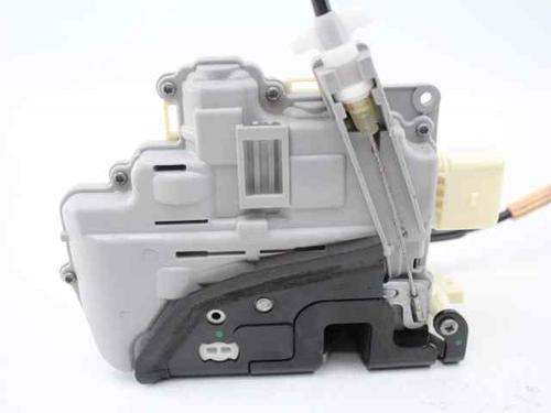 Front left lock VW PASSAT B6 (3C2) 1.6 TDI | BP21200379C98 
