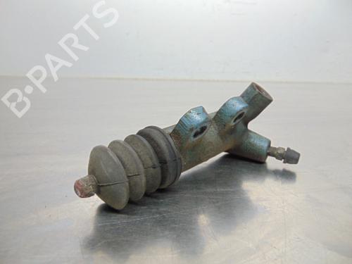 Clutch slave cylinder TOYOTA YARIS (_P1_) 1.0 (SCP10_, SCP10R) | BP19199381M113 