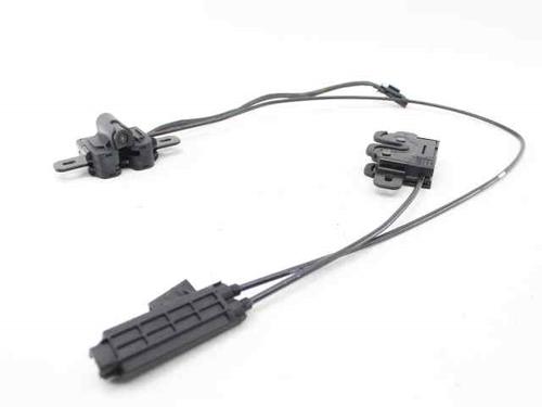 Used Hood lock Hood lock VOLVO S60 II (134) D2 (120 hp) 33444755 33444755