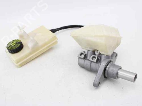 Used Brake master cylinder PEUGEOT 3008 I MPV (0U_) 2.0 HDi 150 / BlueHDi 150 (150 hp) 19240800