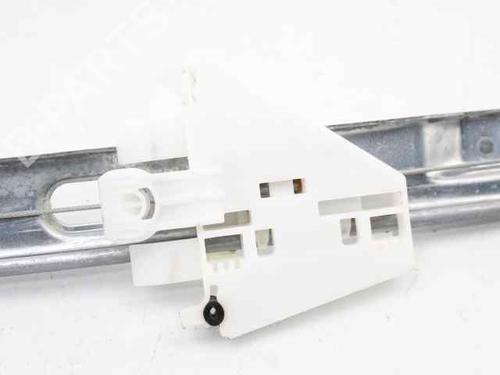 Elevalunas trasero derecho MITSUBISHI COLT VI (Z3_A, Z2_A) 1.1 (Z31A, Z32A) | BP30048197C25