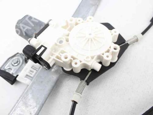 Elevalunas delantero izquierdo MITSUBISHI COLT VI (Z3_A, Z2_A) 1.1 (Z31A, Z32A) | BP30048199C22