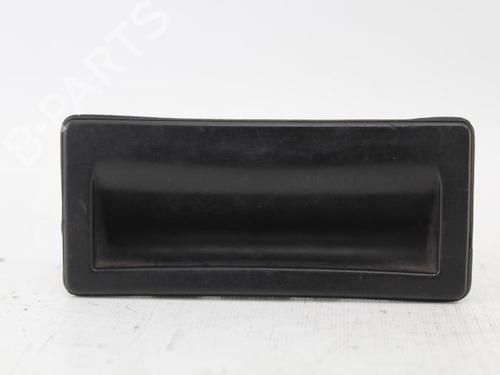 tailgate-handle-audi-a4-b8-8k2-2007-2008-2009-2010-2011-2012-2013-2014-2015-2016-2017-39573066 main image