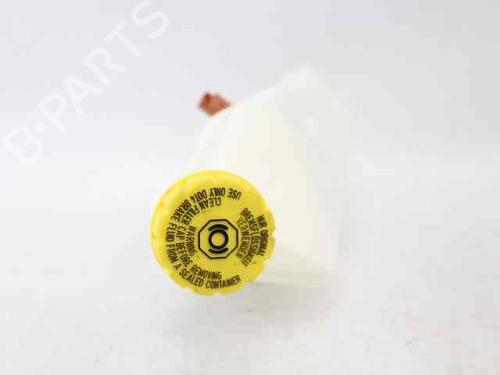 Brake master cylinder CITROËN C3 III (SX) 1.2 VTi 82 | BP38182483M77 - Image 4