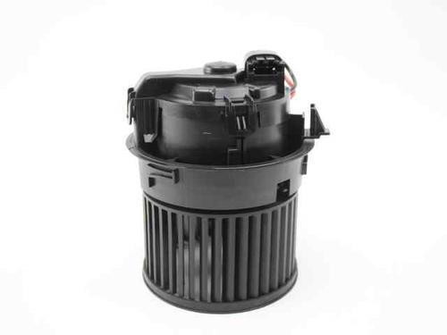 Heater blower motor PEUGEOT 208 I (CA_, CC_) 1.2 VTI 82 | BP21830376M62