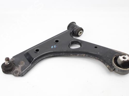 Used Left front suspension arm FIAT GRANDE PUNTO (199_) [2005-2025]  19213518