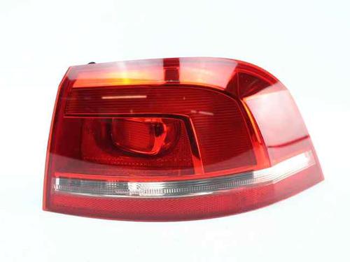 Used Right taillight VW PASSAT B6 (3C2) 1.6 TDI (105 hp) 31576564