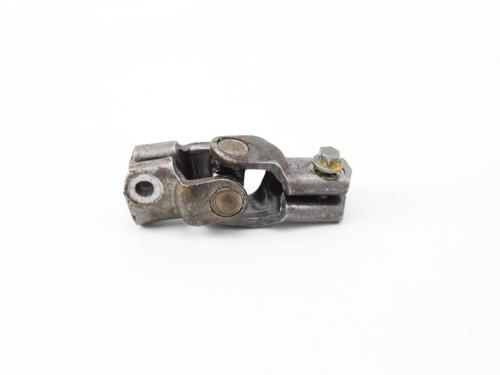 Used Steering column universal joint HONDA CIVIC VI Aerodeck (MB, MC) 1.5 16V (MB9) (114 hp) 19215592