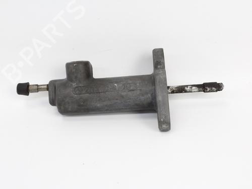 Used Clutch slave cylinder MERCEDES-BENZ E-CLASS (W210) E 290 Turbo-D (210.017) (129 hp) 19203512