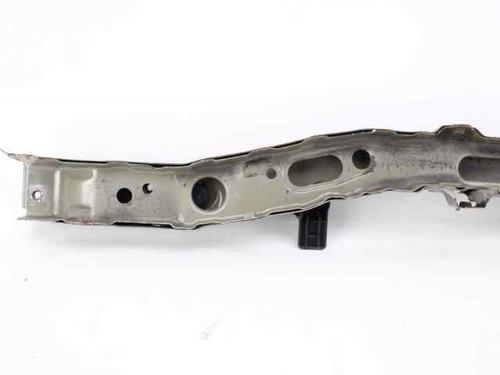Crossmember TOYOTA AURIS (_E18_) 1.8 Hybrid (ZWE186_, ZWE186R) | BP19242251C162 