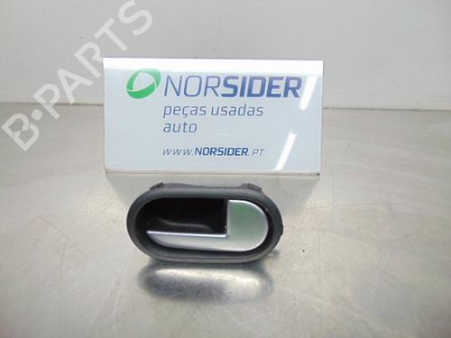 Used Front right interior door handle FORD FIESTA V (JH_, JD_) 1.4 TDCi (68 hp) 19197424
