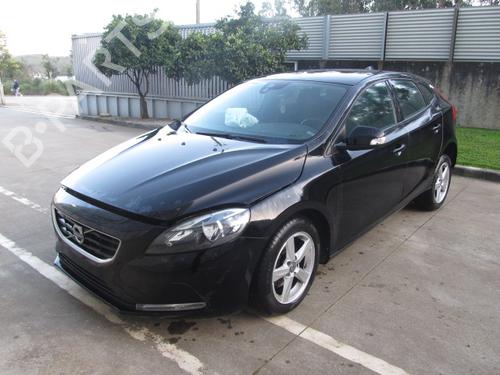 Brugte VOLVO V40 Hatchback (525)  D2  4644096